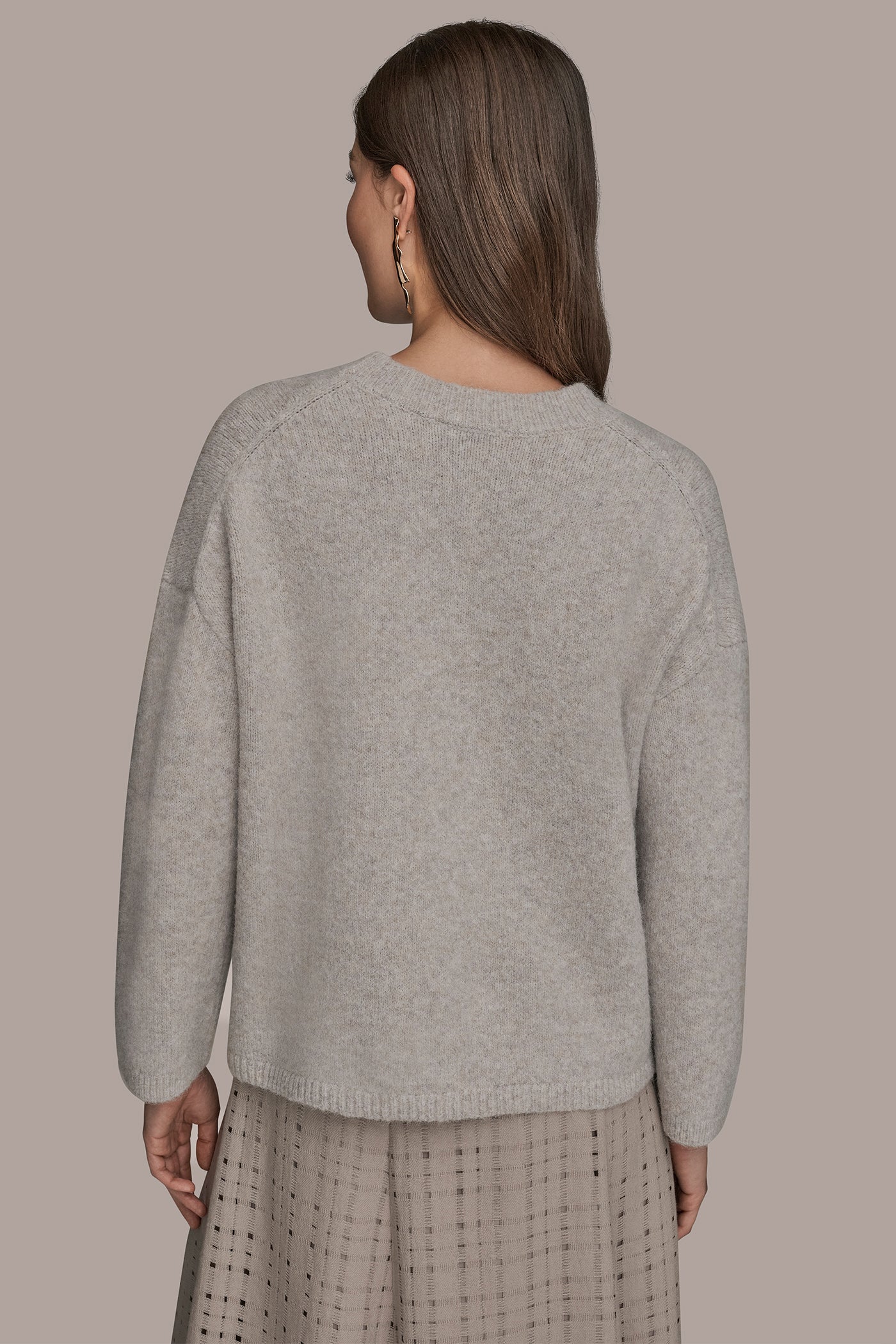 OVERSIZED LONG SLEEVE CREW-NECK SWEATER