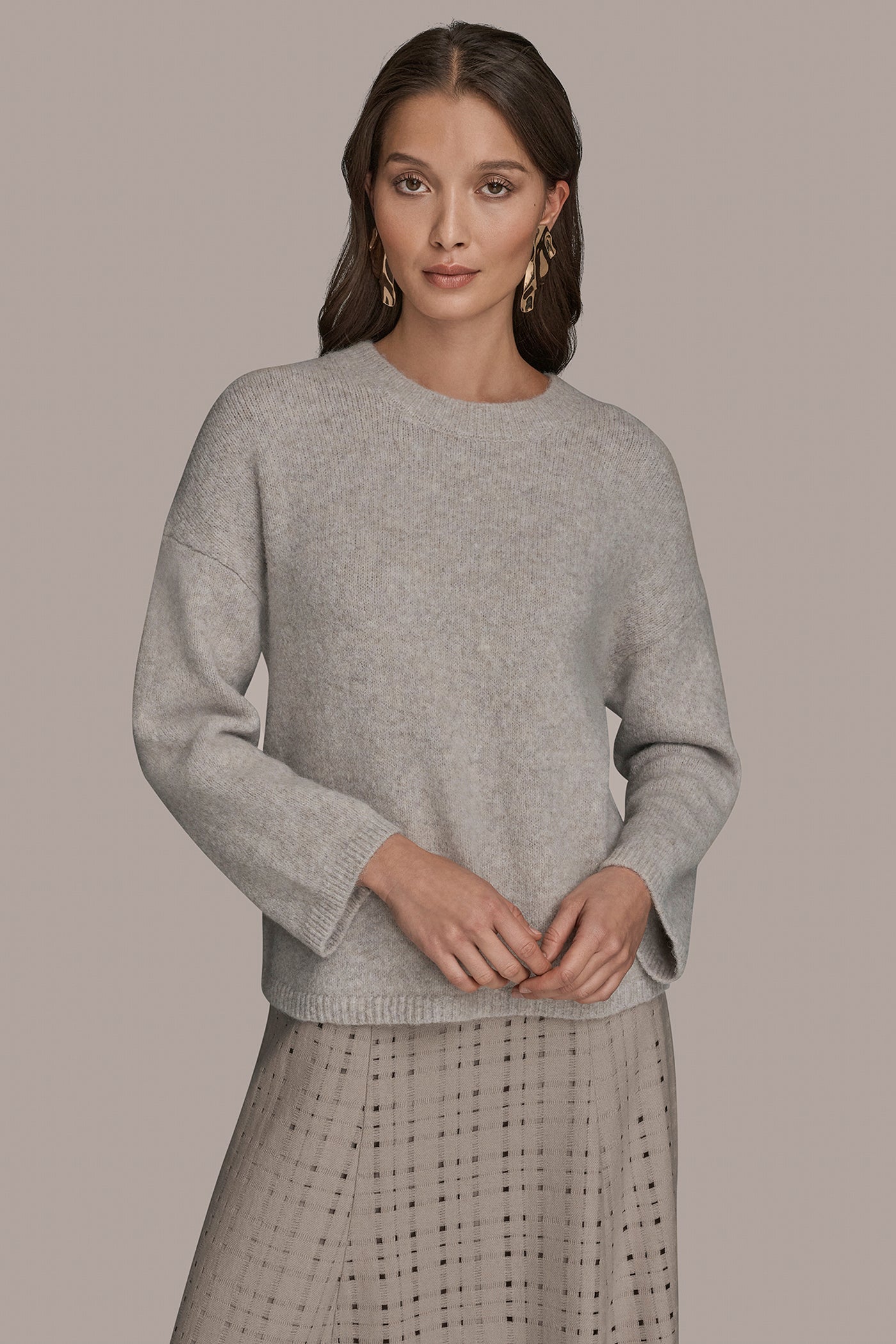 OVERSIZED LONG SLEEVE CREW-NECK SWEATER