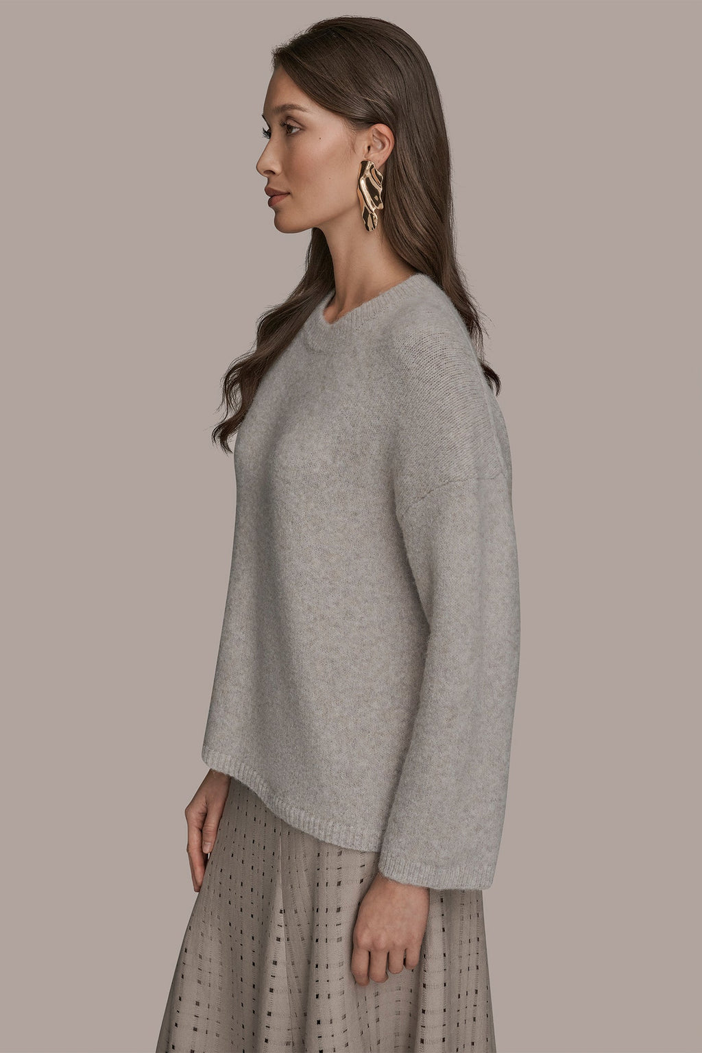 OVERSIZED LONG SLEEVE CREW-NECK SWEATER