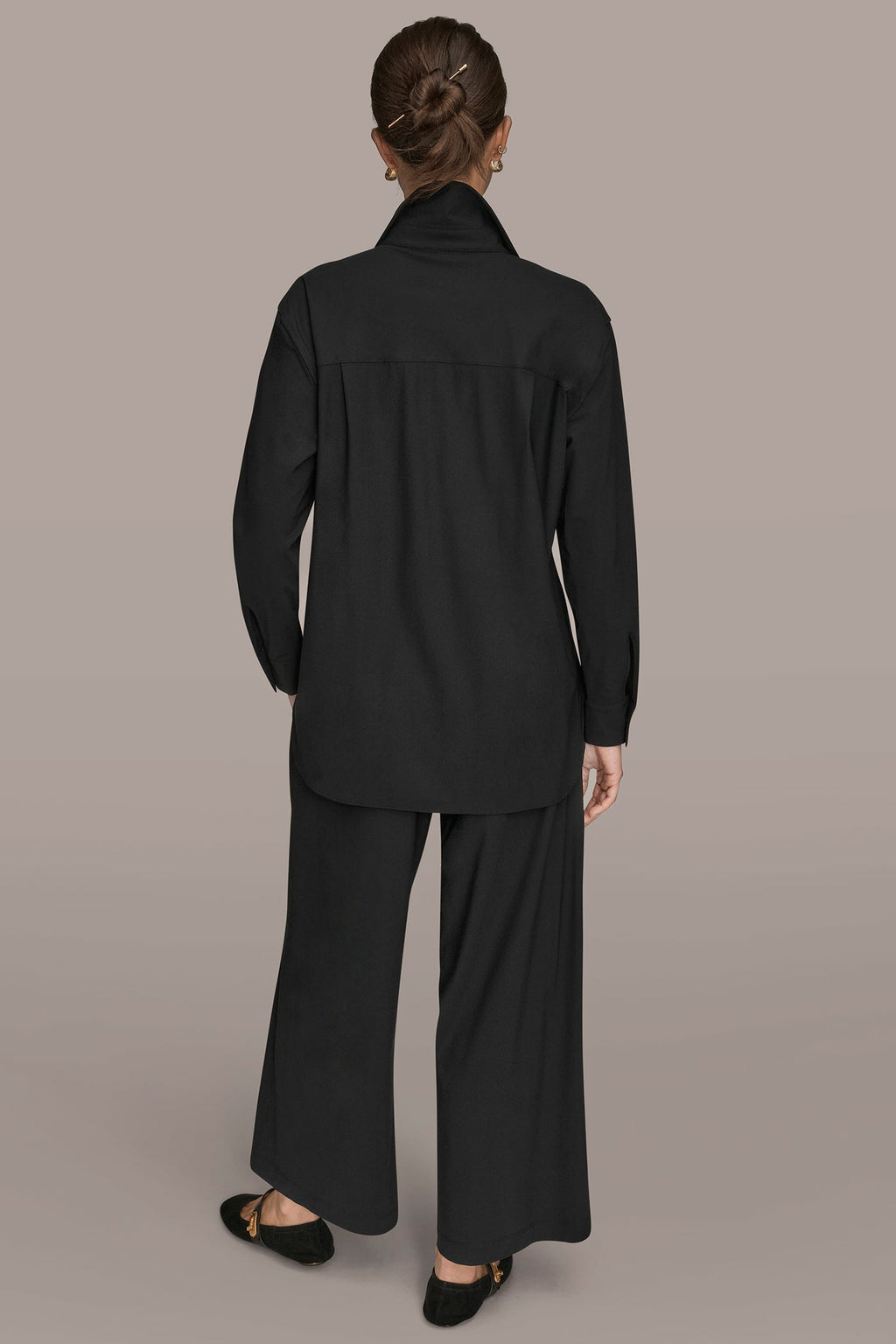 THE MODERN TRAVEL BUTTON-DOWN SHIRT