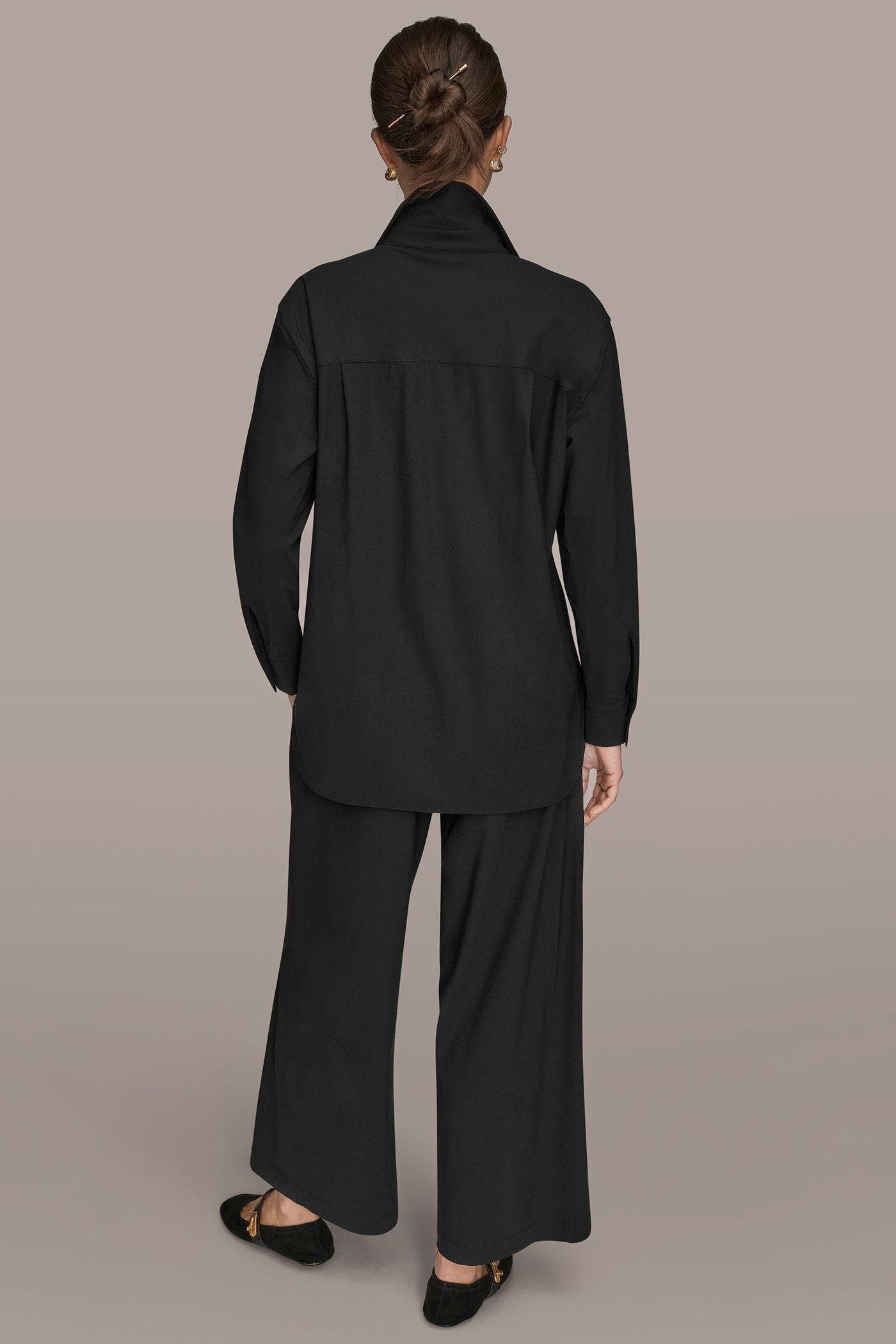 THE MODERN TRAVEL BUTTON-DOWN SHIRT