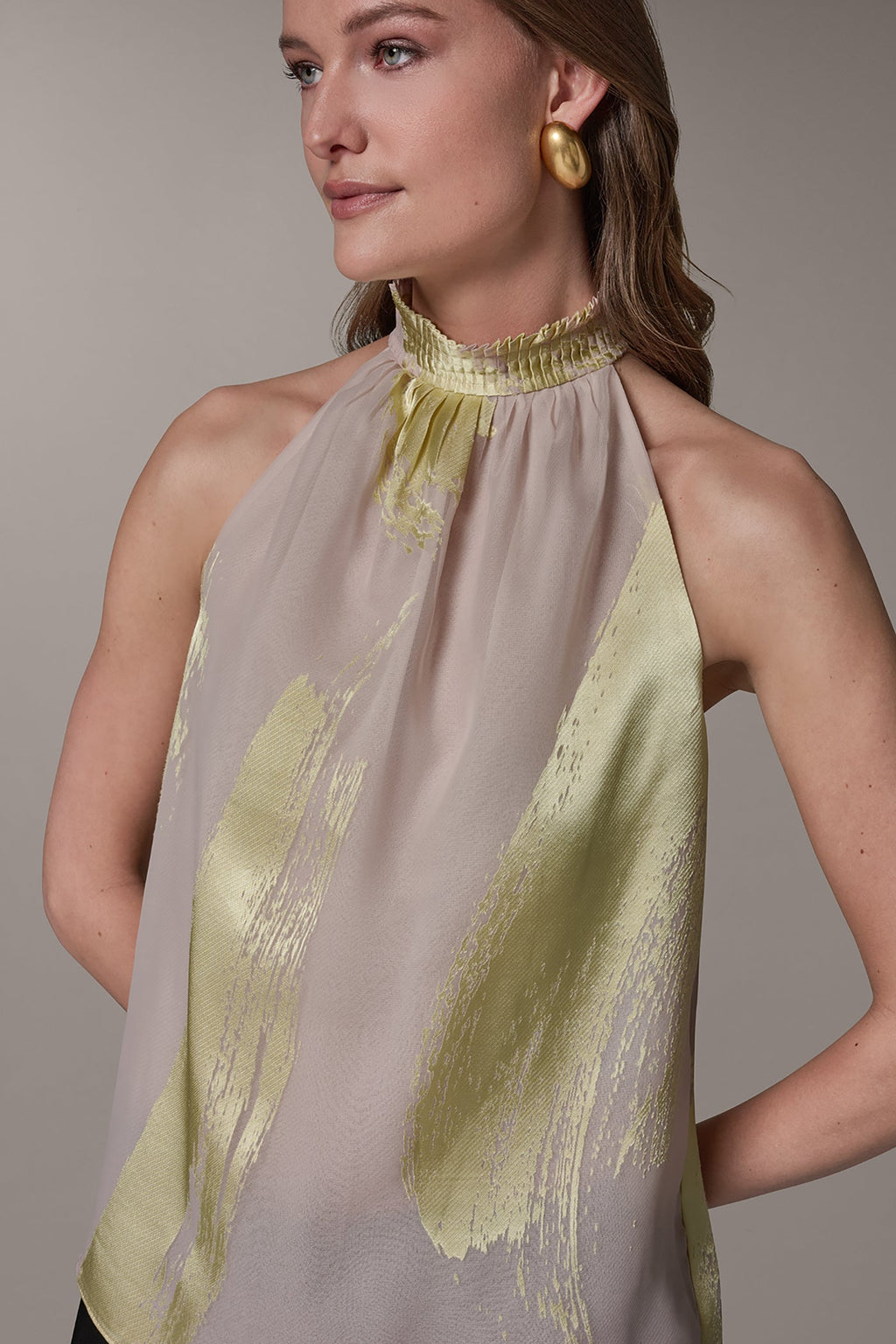 SLEEVELESS METALLIC BRUSHSTROKE BLOUSE